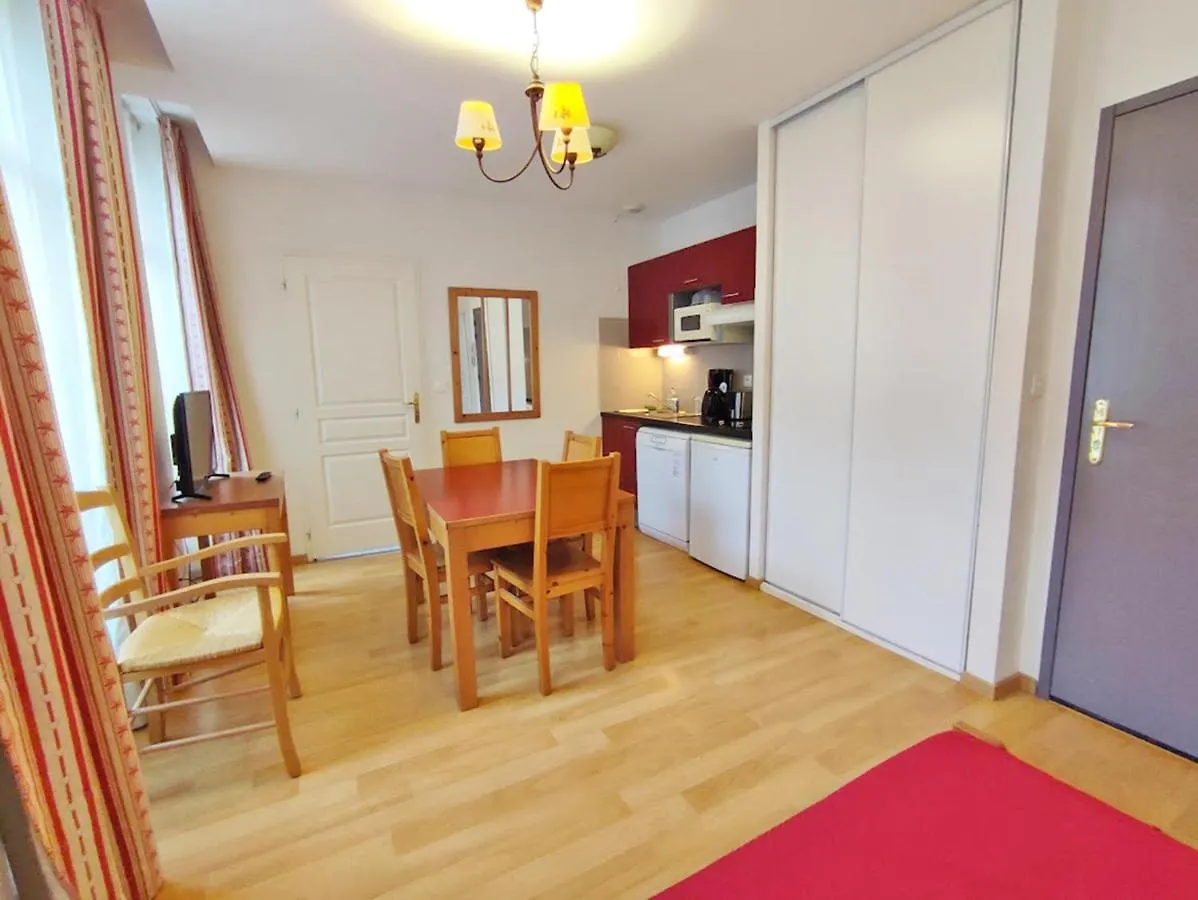 La Petite Ourse, T2, Centre Luchon, Wifi, Casier A Skis, Ascenseur, 4 Personnes Bagnères-de-Luchon 아파트